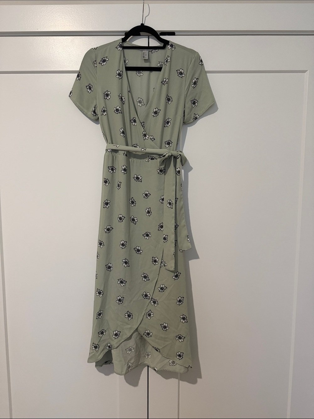 H&M Sage Green Floral Midi Wrap Dress with Tie Belt